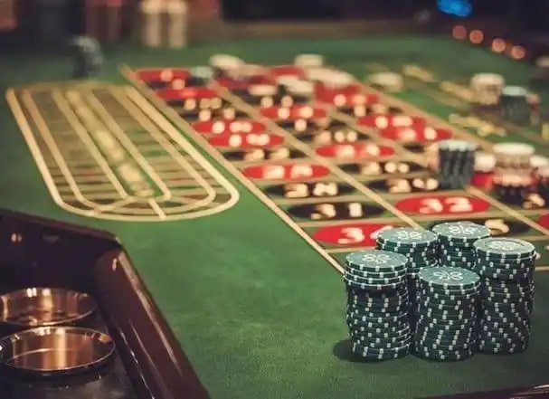 Filipino player accessing x777 login live casino tables on a mobile browser